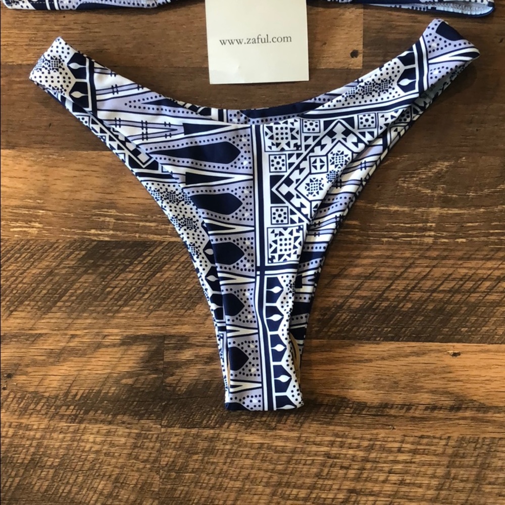 Zaful bathing suit - Picture 2 of 3
